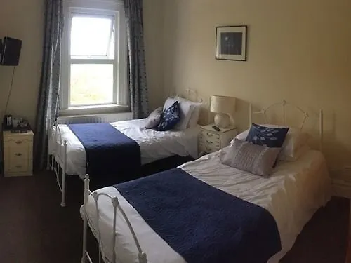 The Weir Hotel Walton-on-Thames 3*,