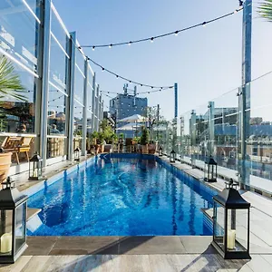 https://the-curtain.cambridgehotelsuk.com