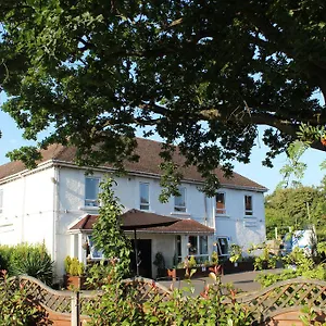 Otel The Gatwick White House